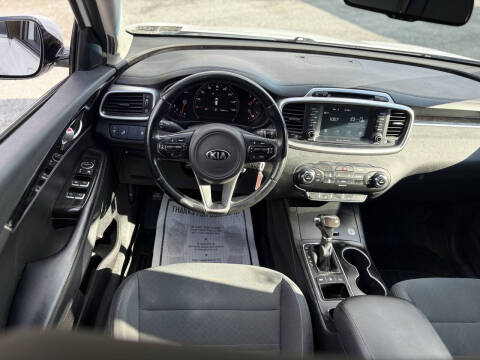 2018 Kia Sorento LX V6