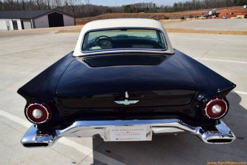 1957 Ford Thunderbird
