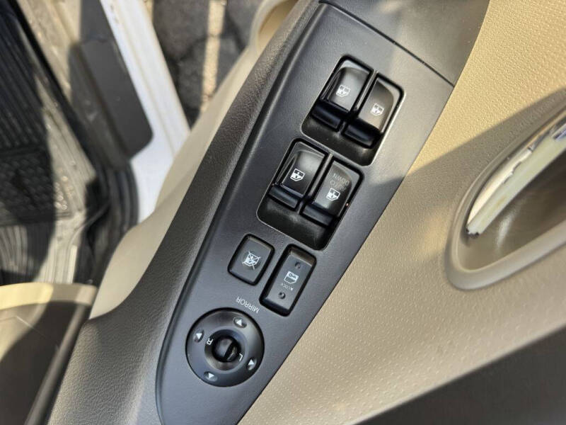 2010 Hyundai Elantra Blue