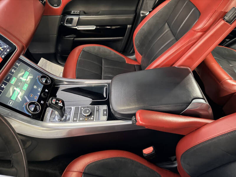 2020 Land Rover Range Rover Sport HST