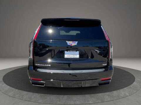 2023 Cadillac Escalade Sport