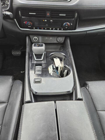 2021 Nissan Rogue SL