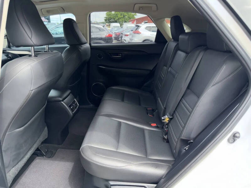 2017 Lexus NX 200t