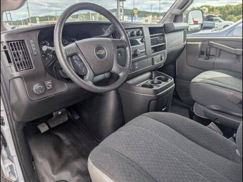 2023 Chevrolet Express 2500