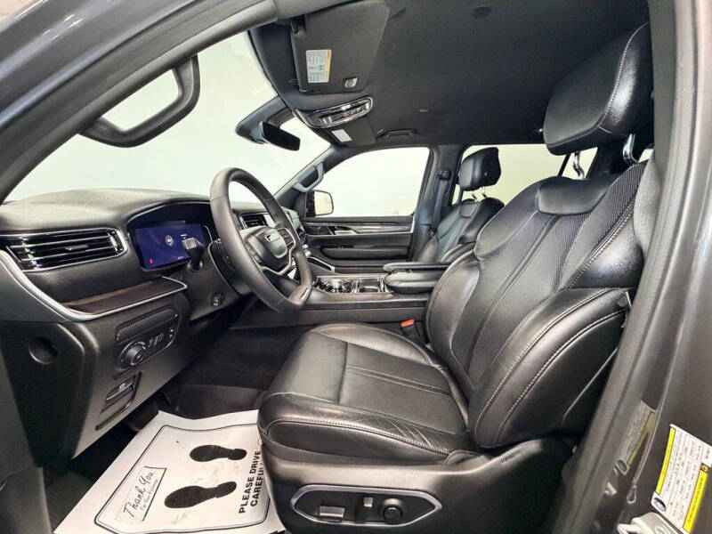 2024 Jeep Wagoneer L