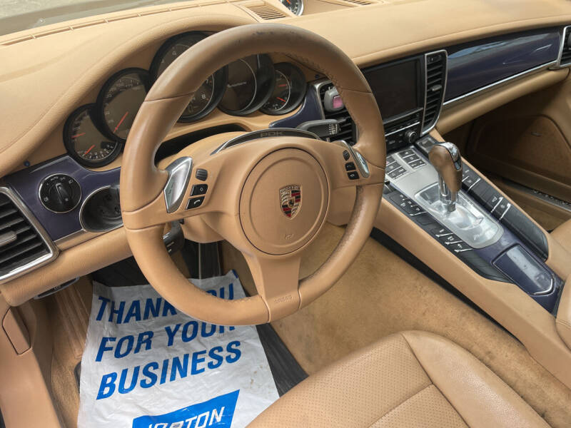 2011 Porsche Panamera