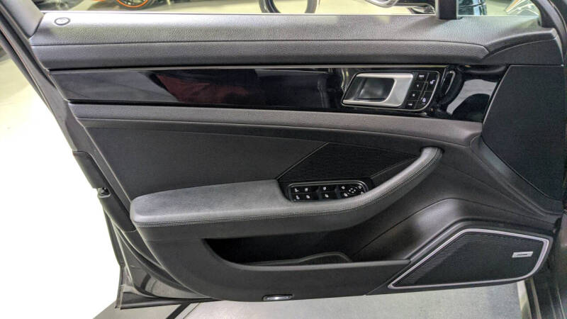 2017 Porsche Panamera 4S