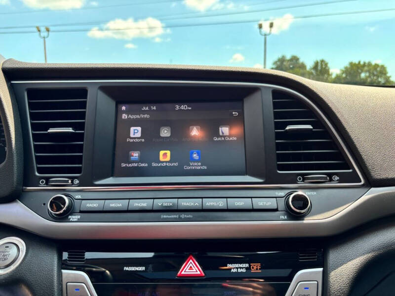 2018 Hyundai Elantra