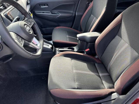 2025 Nissan Versa SR