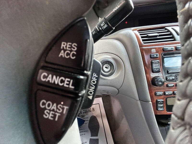 2000 Toyota Avalon XLS