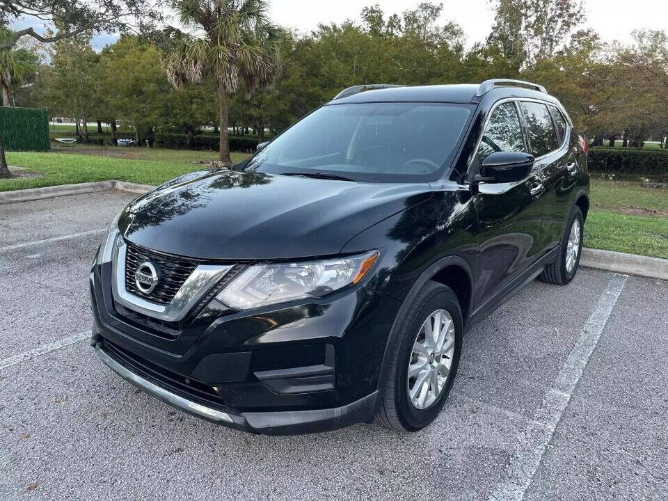 2017 Nissan Rogue for sale at THE KAR COLLECTION in DAVIE, FL