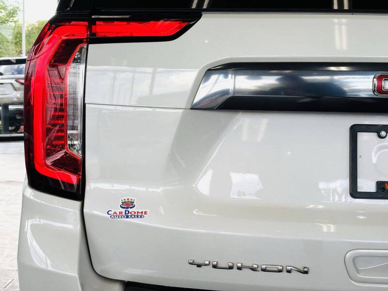 2022 GMC Yukon XL AT4