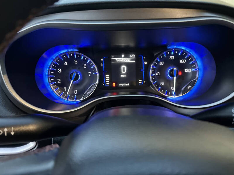 2020 Chrysler Pacifica Touring L