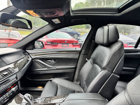 2012 BMW 5 Series 550i