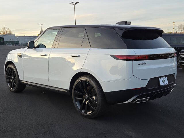 2025 Land Rover Range Rover Sport P360 SE