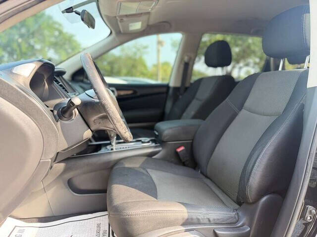 2017 Nissan Pathfinder S