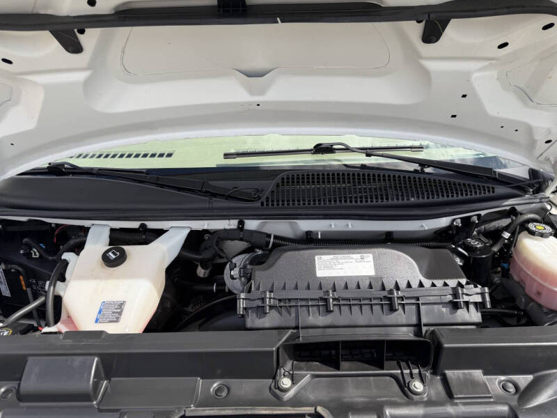 2023 Chevrolet Express 2500