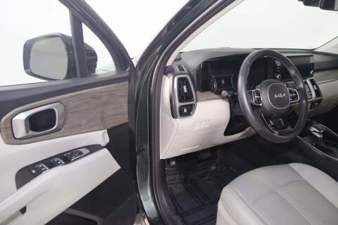 2023 Kia Sorento X-Line S