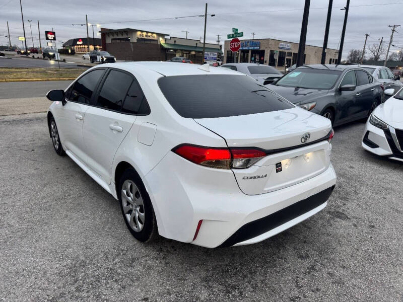 2022 Toyota Corolla LE