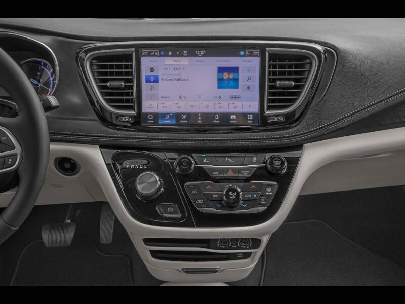 2024 Chrysler Pacifica Plug-In Hybrid Pinnacle