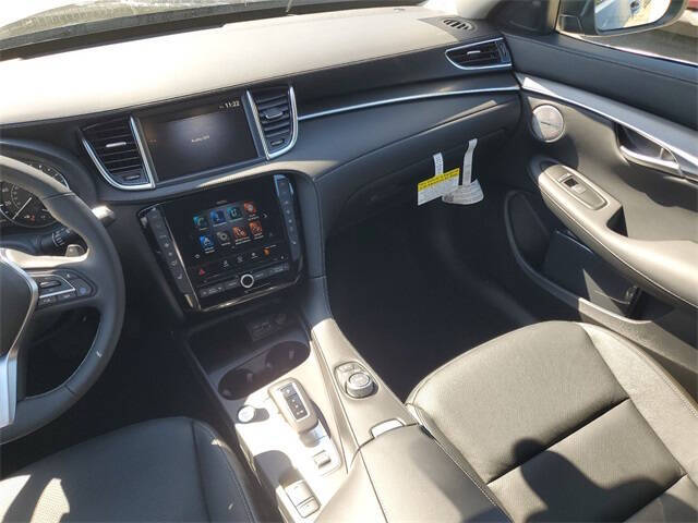 2025 Infiniti QX50 Luxe