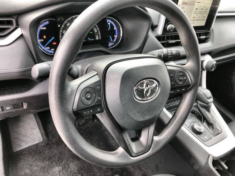 2025 Toyota RAV4 Hybrid XLE