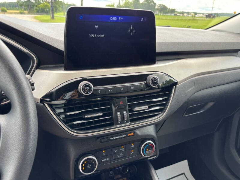 2022 Ford Escape SE