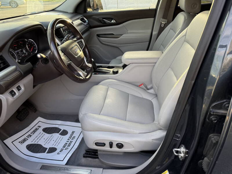 2019 GMC Acadia SLT-1