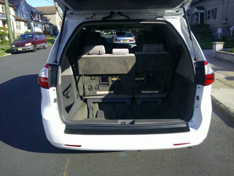 2015 Toyota Sienna