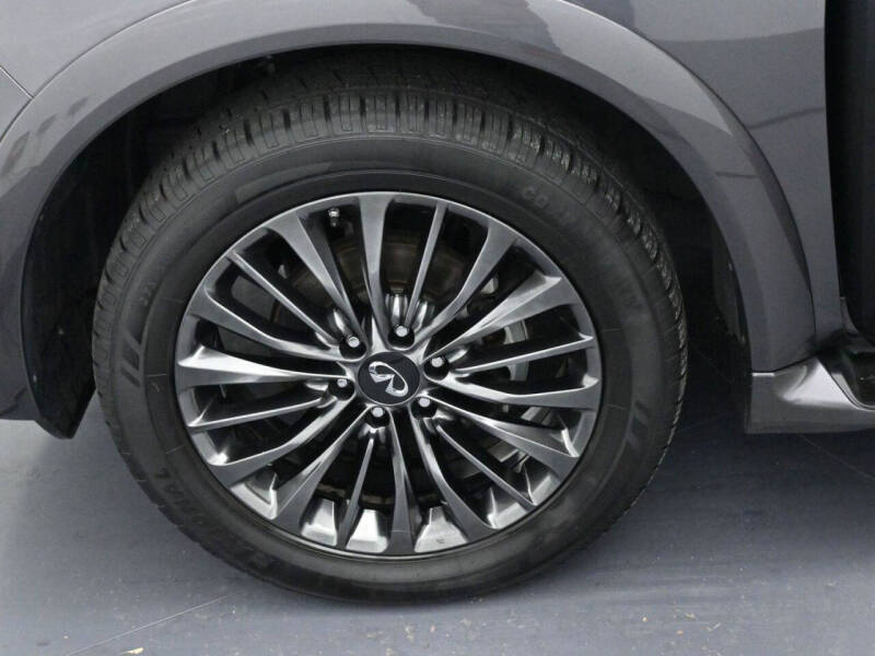 2022 Infiniti QX80 Premium Select