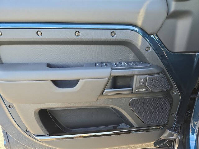 2026 Land Rover Defender