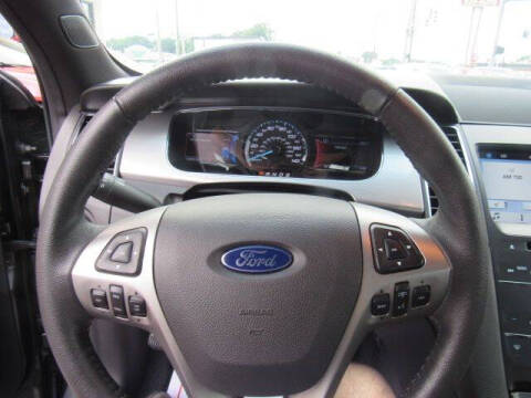 2017 Ford Taurus SEL