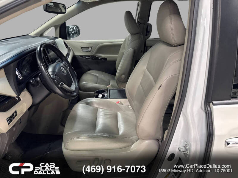 2017 Toyota Sienna