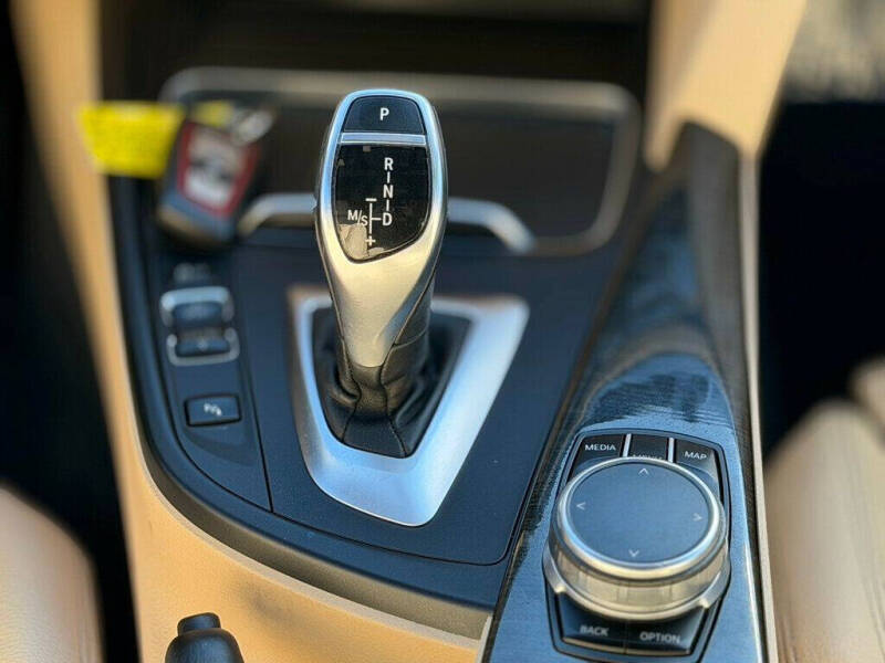 2018 BMW 3 Series 330i