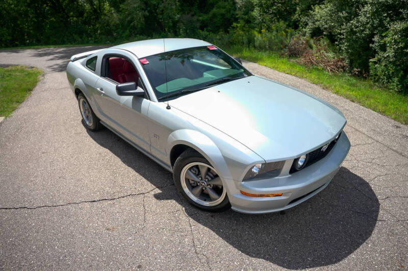 2005 Ford Mustang GT Premium