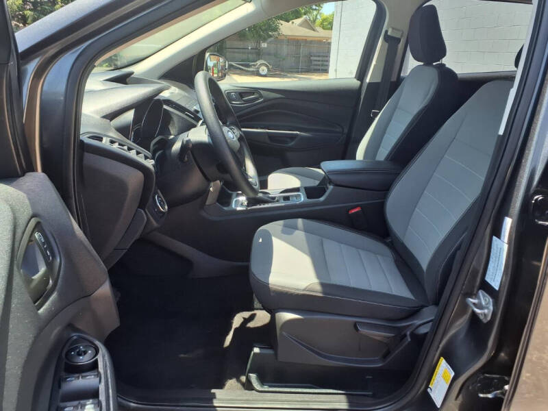 2019 Ford Escape S
