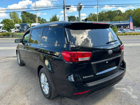 2018 Kia Sedona LX