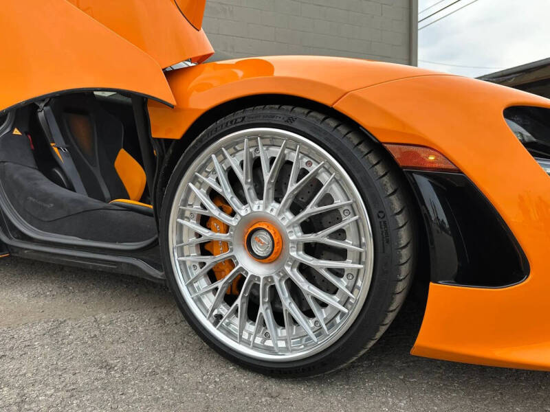 2025 McLaren 750S Spider