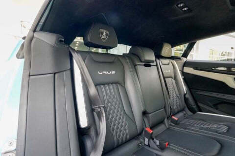 2024 Lamborghini Urus S