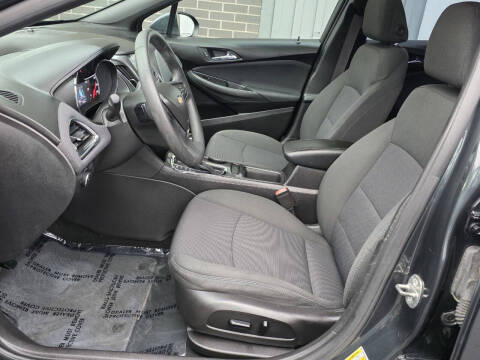 2017 Chevrolet Cruze LT Auto