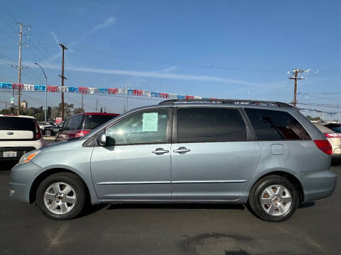 2004 Toyota Sienna XLE 7 Passenger