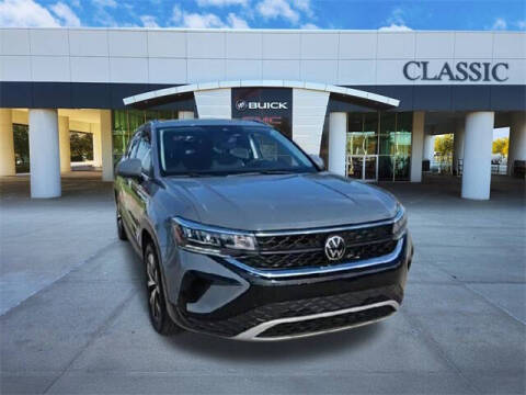 2022 Volkswagen Taos SE 4Motion