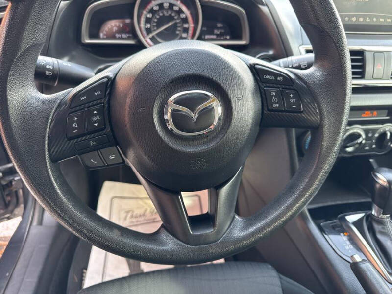 2015 Mazda MAZDA3 i Sport