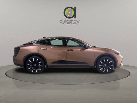 2025 Toyota Crown Platinum