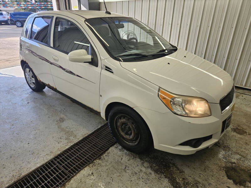 2009 Chevrolet Aveo5 1LS's photo