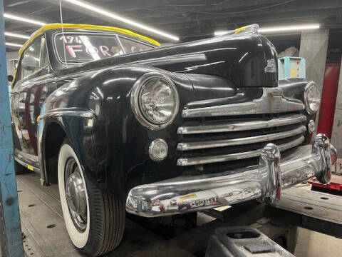 1948 Ford Super Deluxe