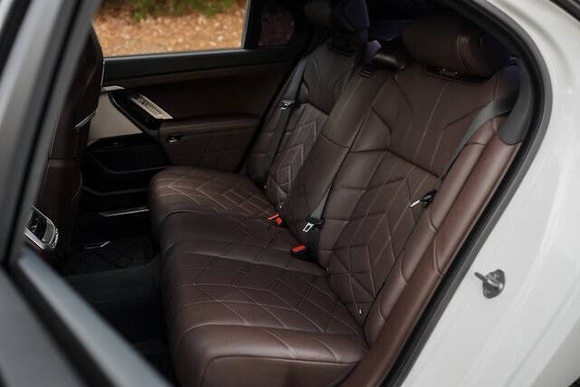 2024 BMW i7 eDrive50