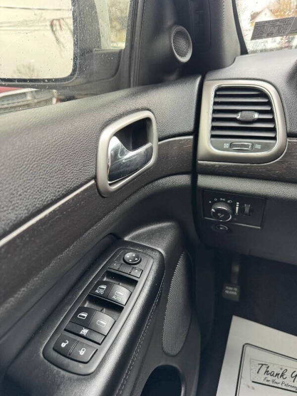 2017 Jeep Grand Cherokee Altitude