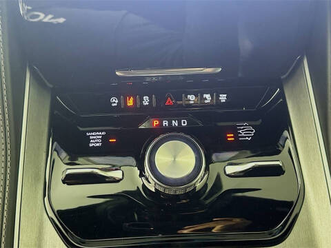 2025 Jeep Wagoneer L Series III