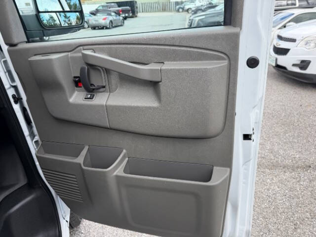 2022 GMC Savana 2500